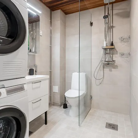 Luxurious 2br Penthouse With Private Balcony 탐페레