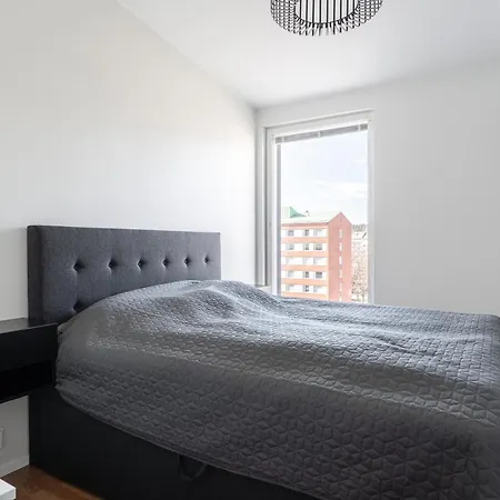 Luxurious 1br Penthouse With Private Balcony