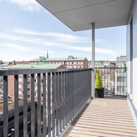 Luxurious 2br Penthouse With Private Balcony