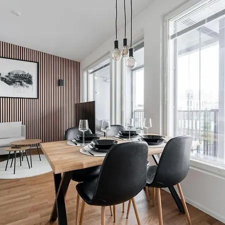 아파트 Luxurious 2br Penthouse With Private Balcony 탐페레