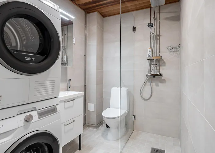 Luxurious 2br Penthouse With Private Balcony